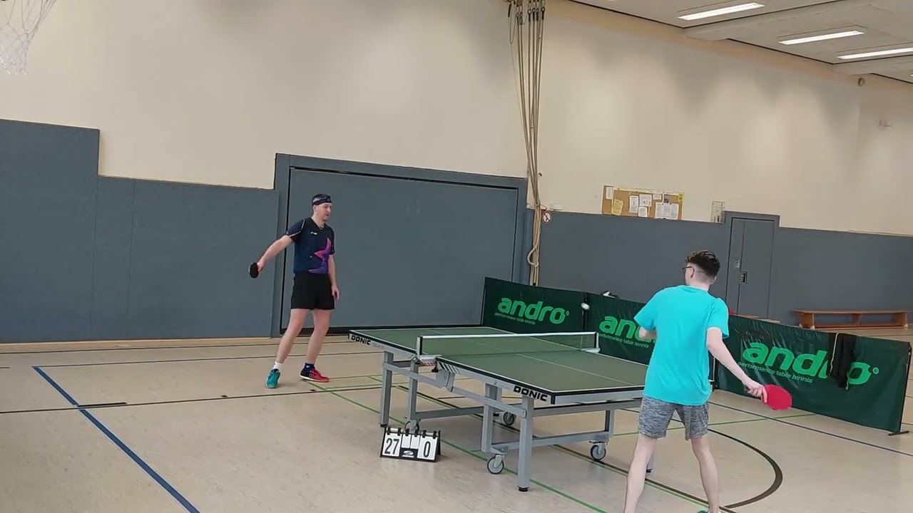 Material Duell-Landesliga Trainingsmatch, Lennard Kruschewski (1930 TTR) vs Falko Engel (1760 TTR)