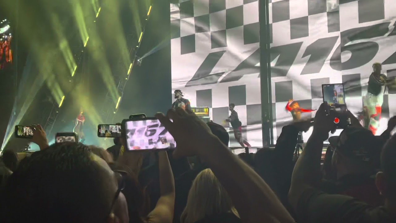 Farruko - Pepas (En Vivo 2021 Toyota Arena Ontario, CA)