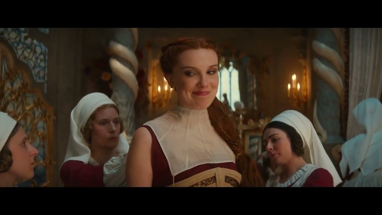 Elodie Wedding dress up scene - Damsel