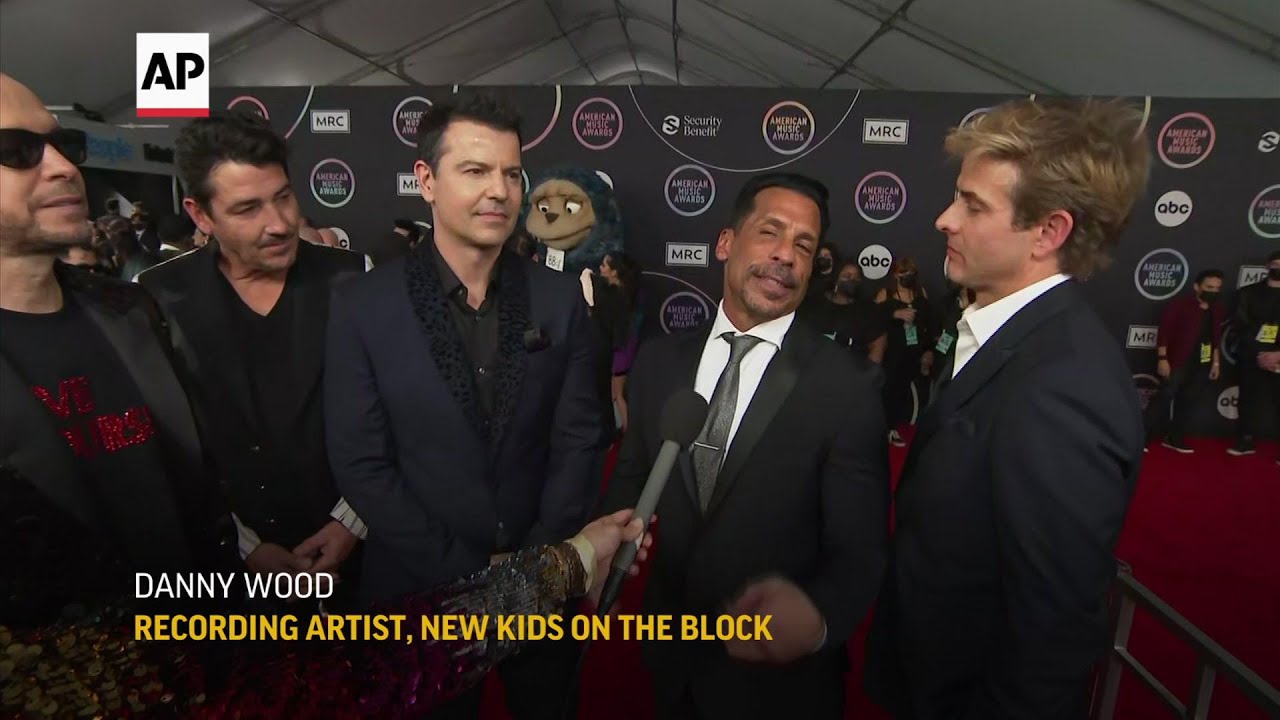 NKOTB: AMA performance with New Edition 'so emotional'