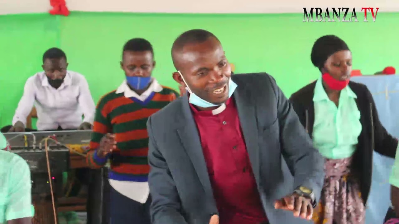 Mba Nararabye Iyo Ntizera Ko Nzabona Kugira Neza Kw Imana, Rehoboth Choir!!!!