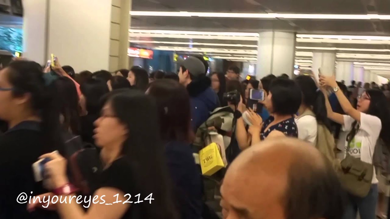 [FANCAM] 150106 Onew at Singapore Changi Airport