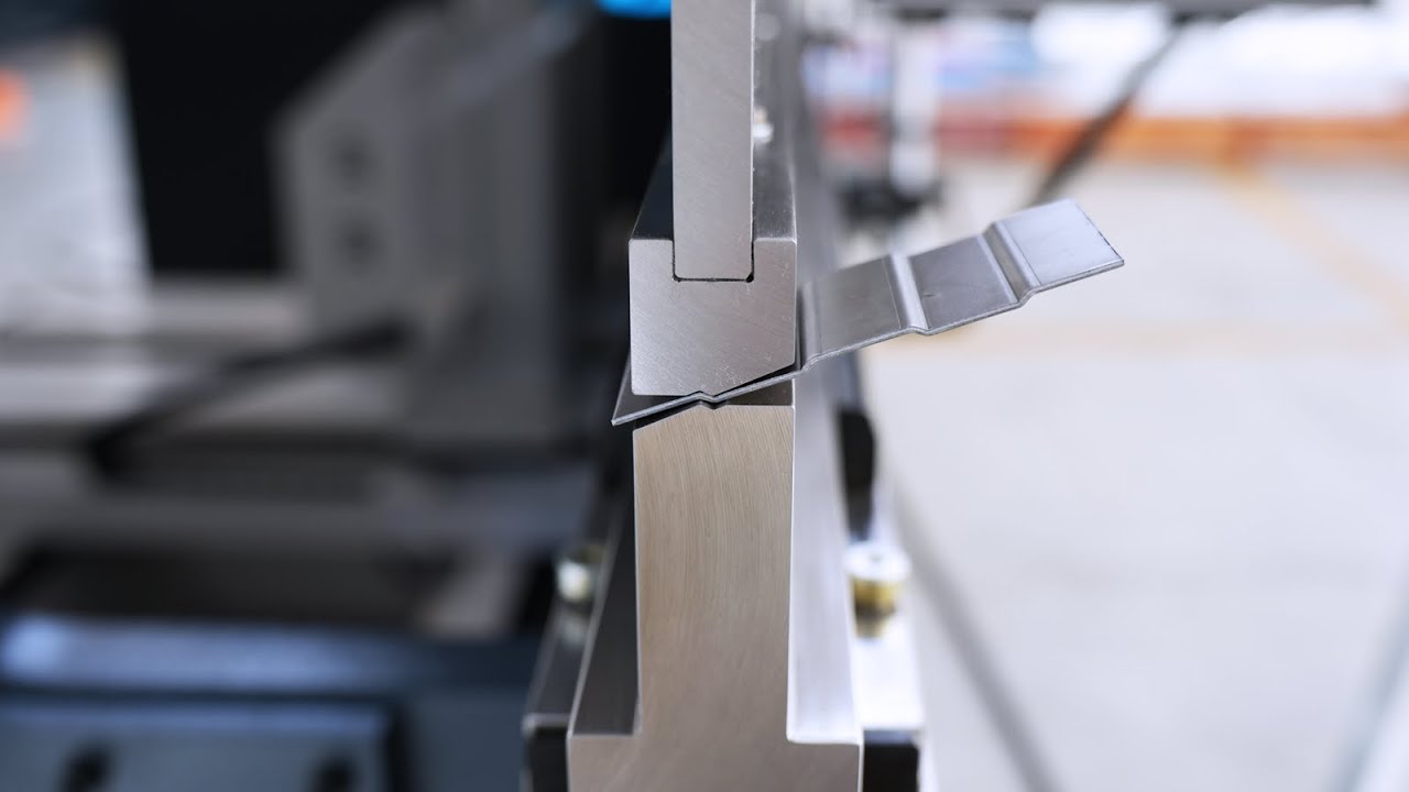 110Ton 8+1 Axis CNC Press Brake  DLEEM DA66S 3D | Customized Press Brake For Sale