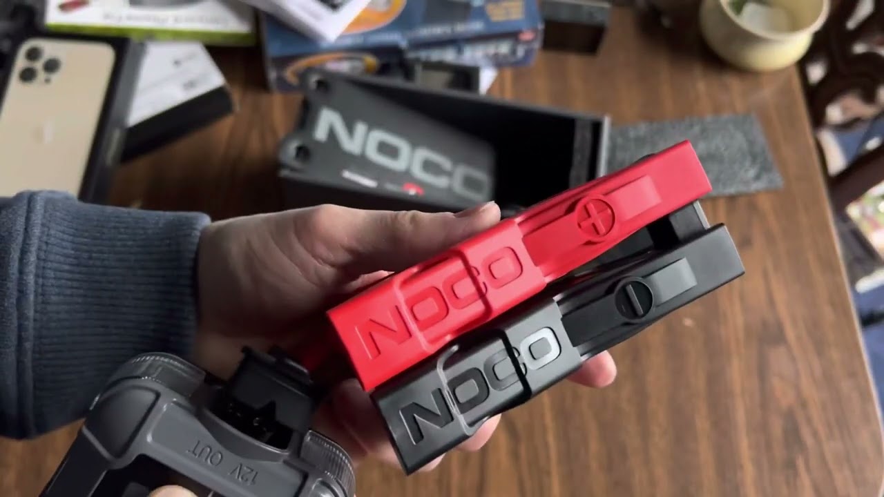 Как зарядить пусковое устройство NOCO GB40 Boost Plus для запуска двигателя от аккумулятора