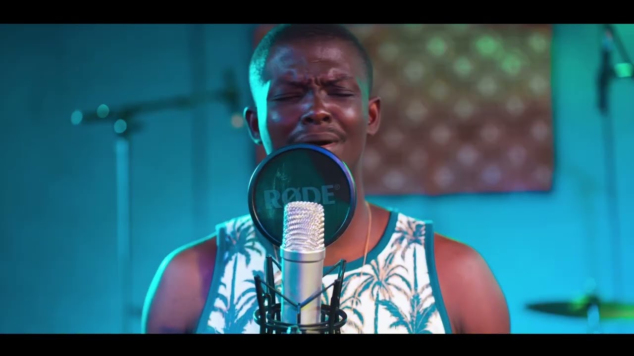 SAMUEL EDIEMOU  Tiens- moi (Vidéo officielle)