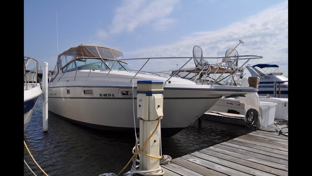 1998 Maxum 3200 SCR -- SOLD