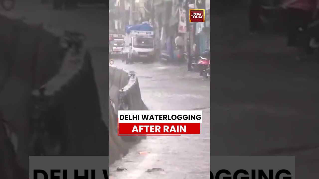 Delhi Waterlogging After Rain | Heavy Showers Disrupt Traffic Across Capital #delhi