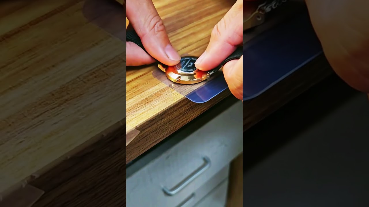 Watch replacement lens glass process- Good tools and machinery make work easy