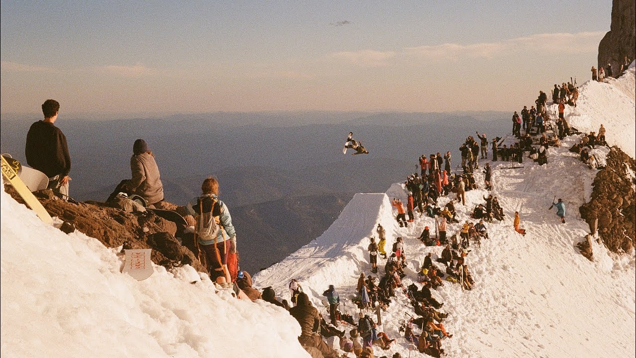 Mt. HOOD Summit and Solstice Party 2024. Snowboarding