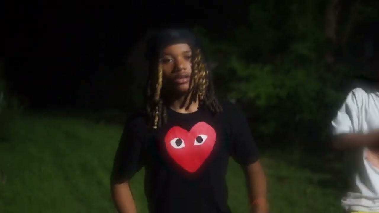 ARJR - Fanned Out Feature EBK (Official Video)