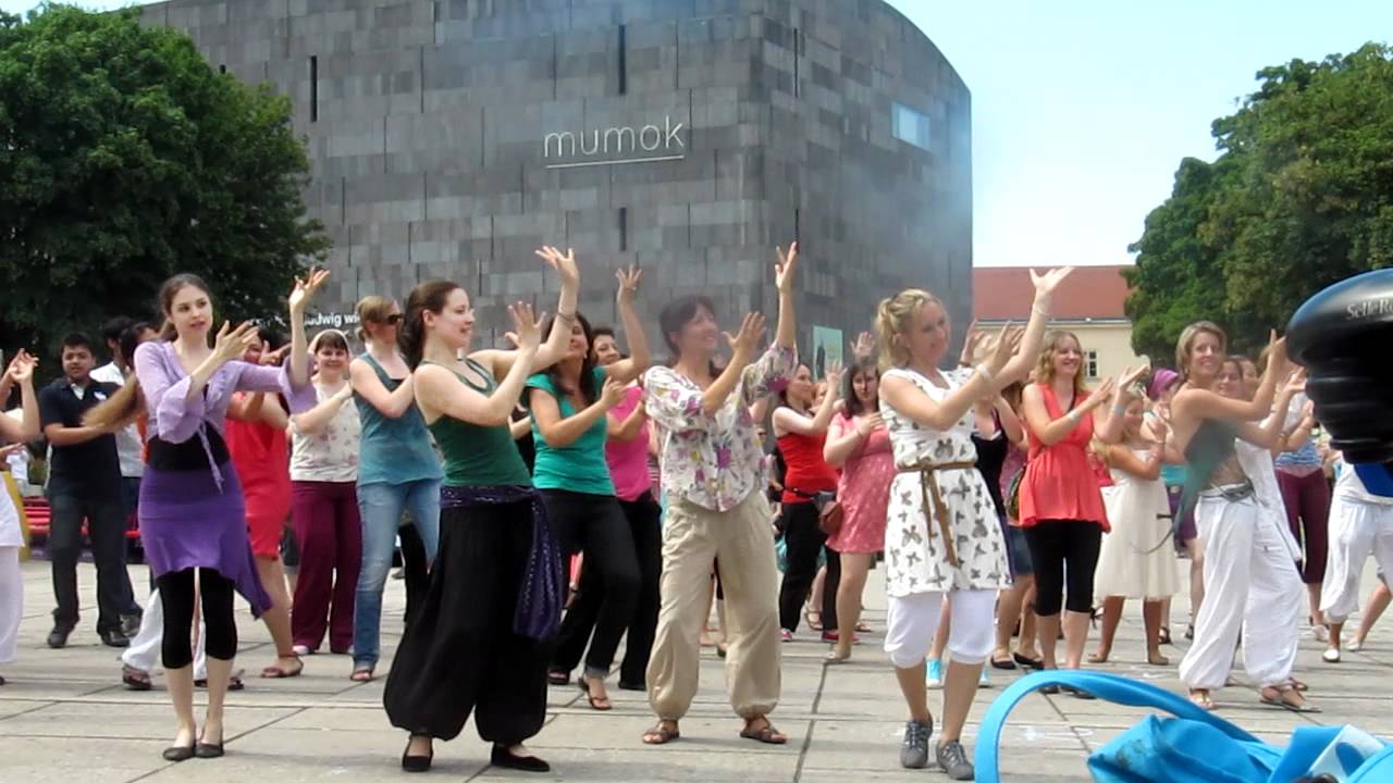 FLASHMOB Bollywood-Dance Wien