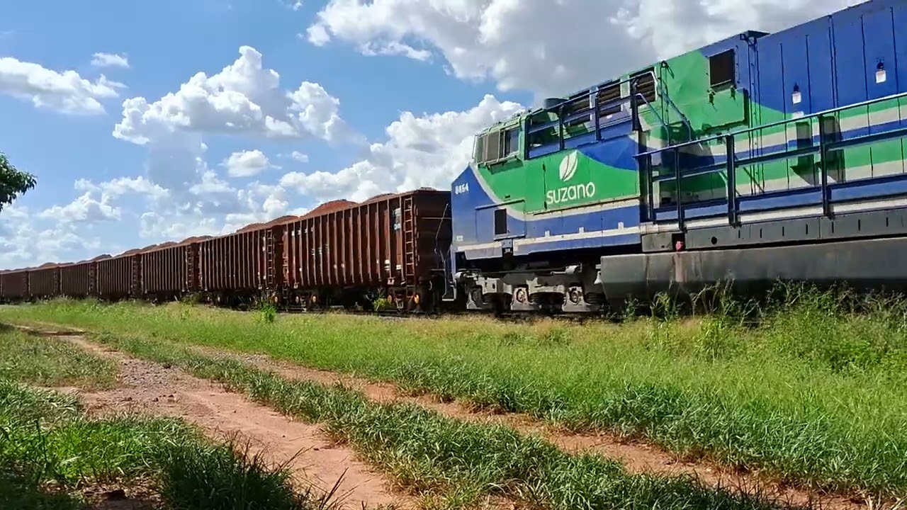 Gigante sobre Trilhos: O Trem de Bauxita em A&ccedil;&atilde;o!