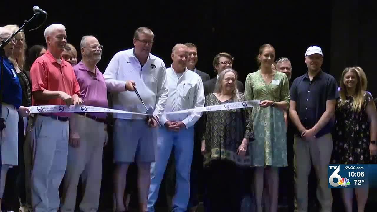 Downtown Davenport historic Capitol Theatre holds ribbon cutting with special announcement