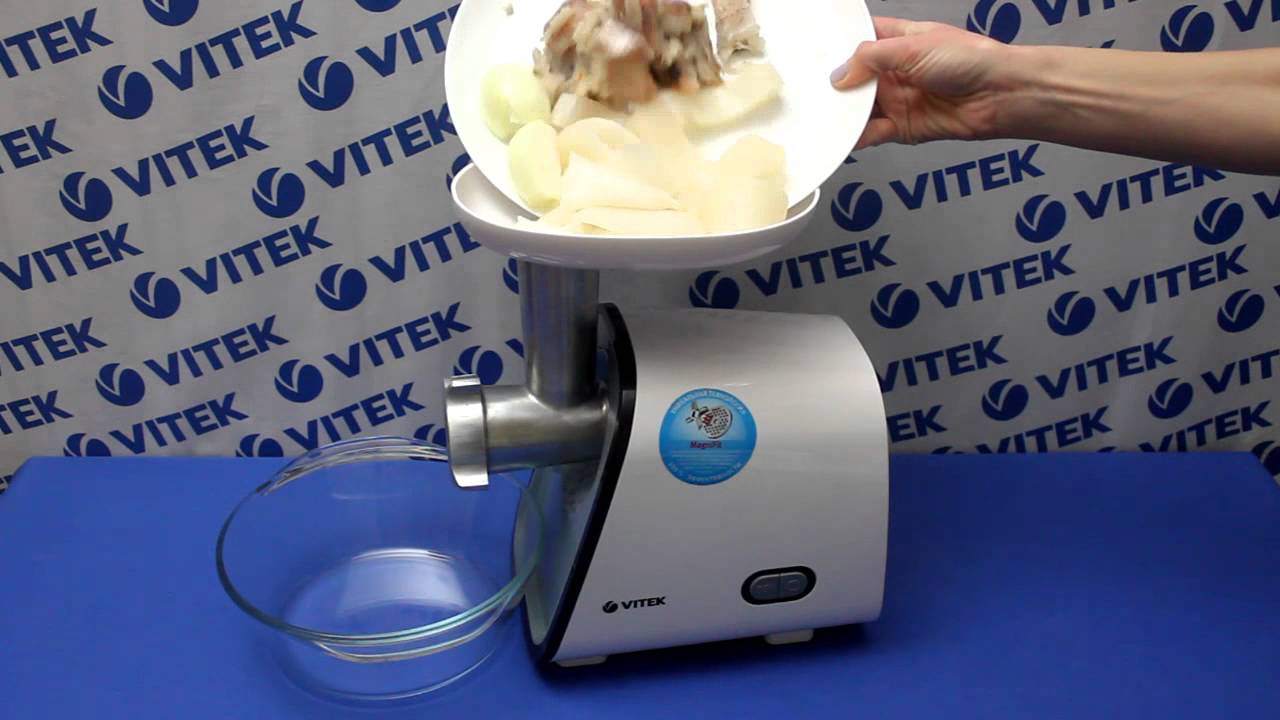 Рецепт приготовления рыбных котлет с кальмарами в мясорубке VITEK VT-3604 W