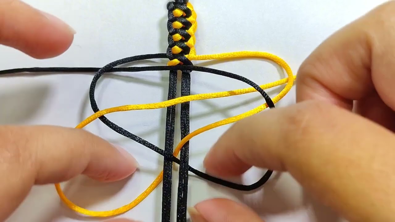 Cómo hacer pulsera entrelazadas bicolor para hombre