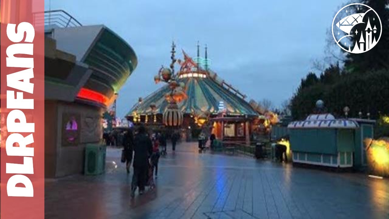 🔴 live from Discoveryland at Disneyland Paris