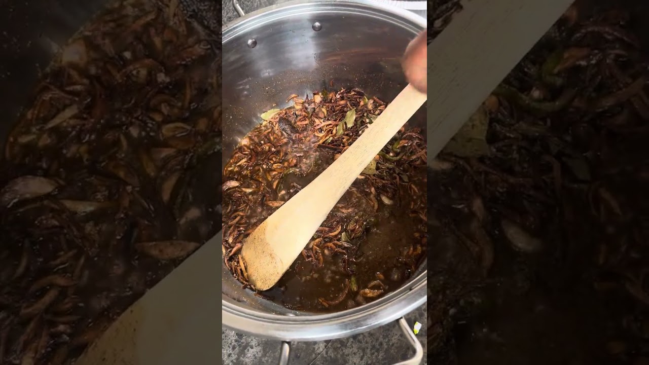 Ni gute woteka pilau . How to cook pilau 