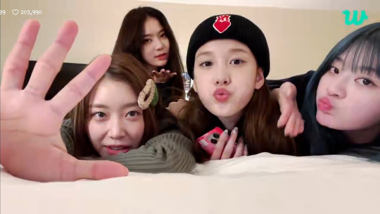 [ENG SUB] STAYC WEVERSE LIVE TODAY || Good Morning☀️Or Good Night🌙 || 11 OCTOBER 2023 || STAYC LIVE