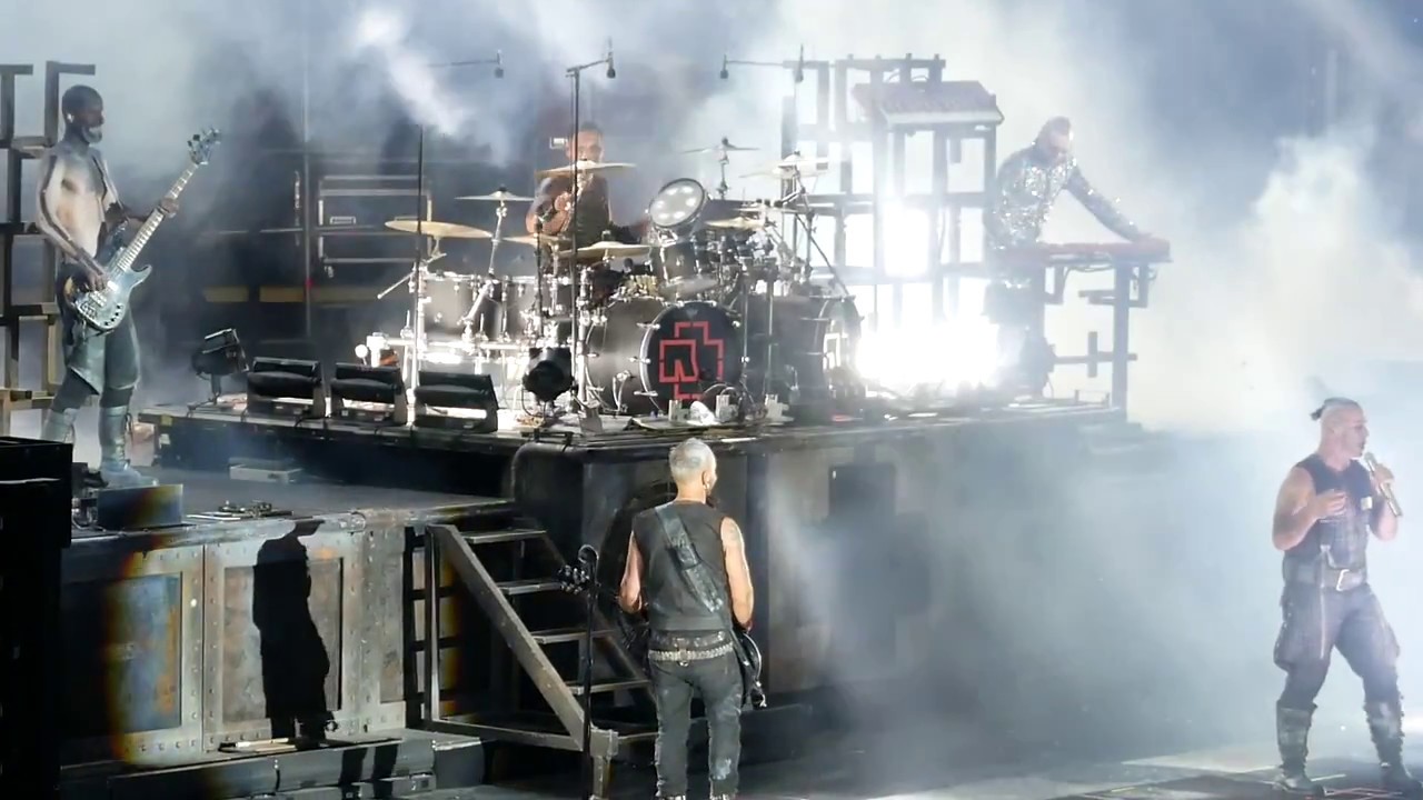 Rammstein - Fruhling in Paris (Nimes - 12 juillet 2017) - Full HD 60 fps