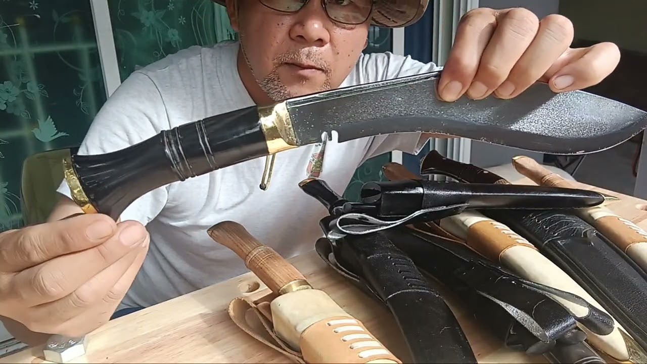 มีดนำเข้าของแท้ khukuri Nepal มีดนักรบกุรข่า สนใจติดต่อ 097-246-4838 ไลน์ art120108(ช่องใหม่)
