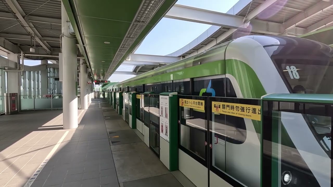 台中捷運。九德站/列車進站。2024.01.17
