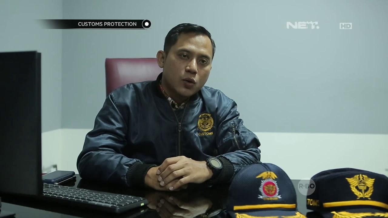 Para Wanita Ini Menyembunyikan Narkotika di Pakaian Dalamnya - Customs Protection