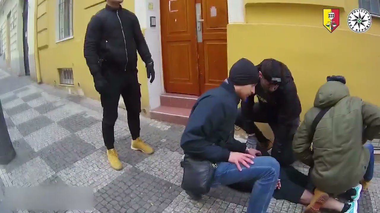 Policie ČR: Pražští kriminalisté zadrželi dvojici, která se opakovaně dopouštěla trestné činnosti.