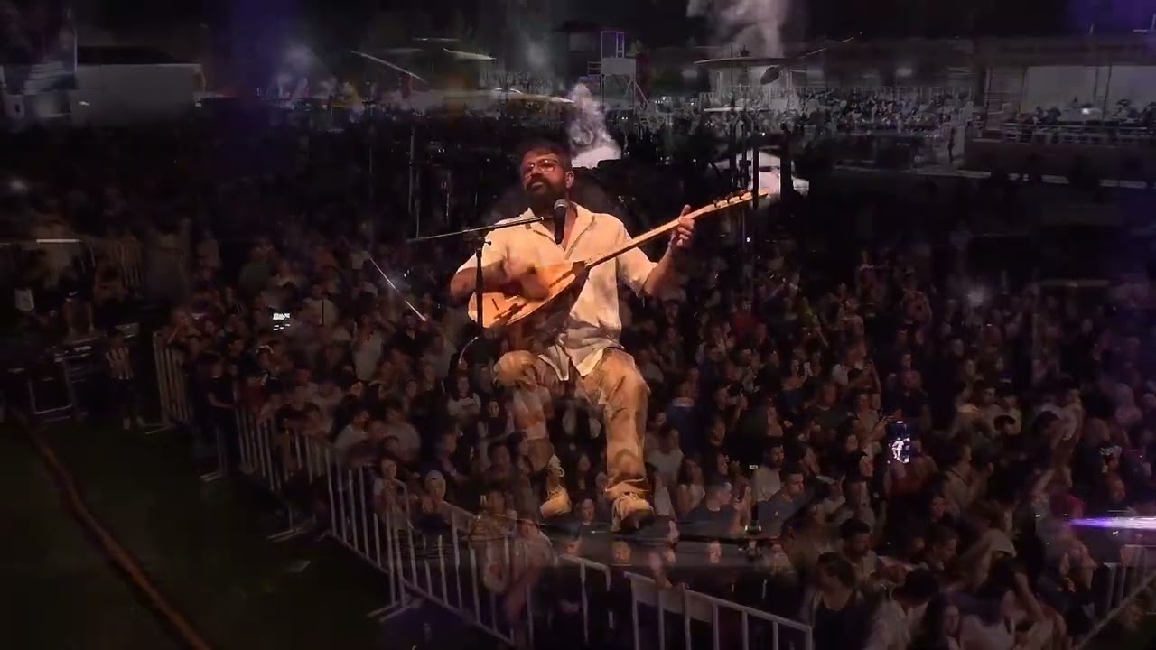 Ozan Erhan ÇERKEZOĞLU Tefenni Konseri Ordu Marşı-Mustafa Kemal'in Askerleriyiz!