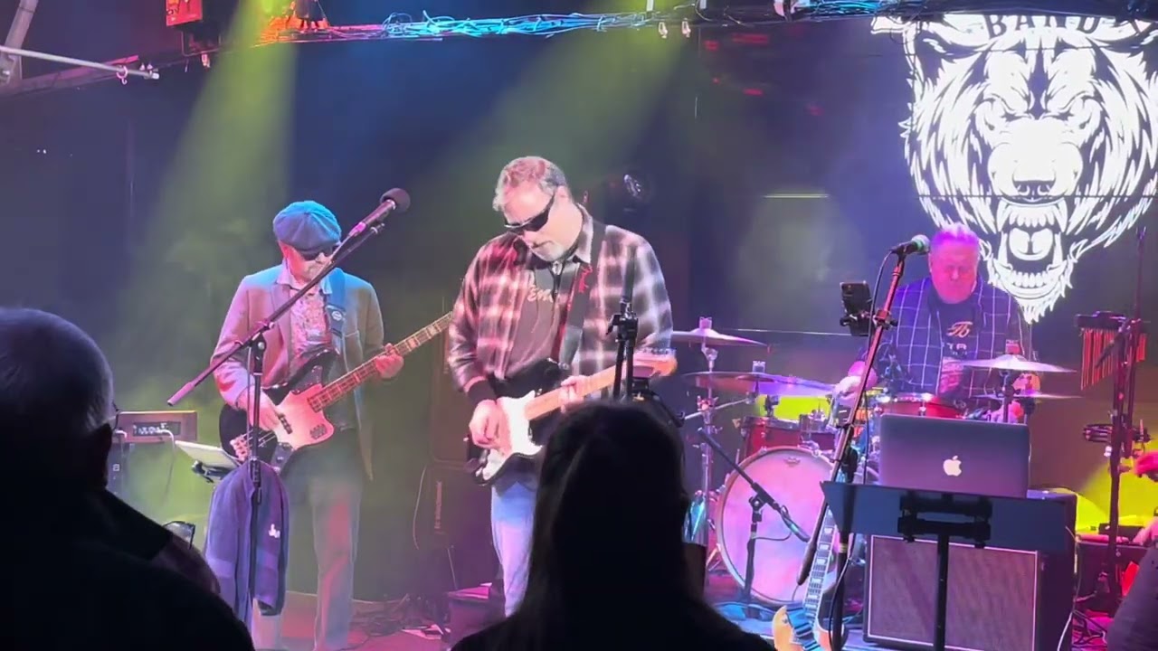 Big Wolf Band live at the ELEVEN