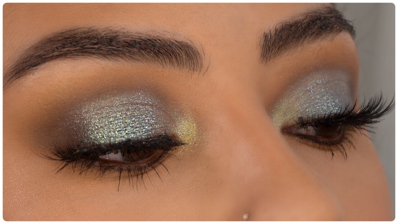 REVIEWING & DEMO OF THE NEW HUDA BEAUTY WILD PYTHON EYESHADOW PALETTE!