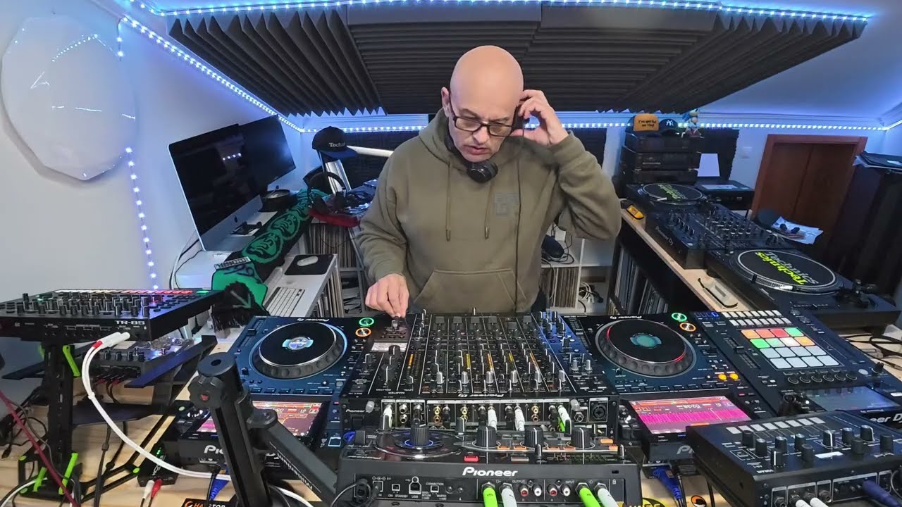 TECHNO SESSIONS EP 17 Mixed by ​⁠
