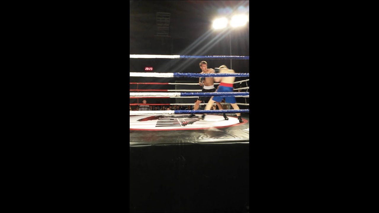 Andrius Kondratovic VS Ansi Puce (Pro Boxing) 75Kg 1Raund