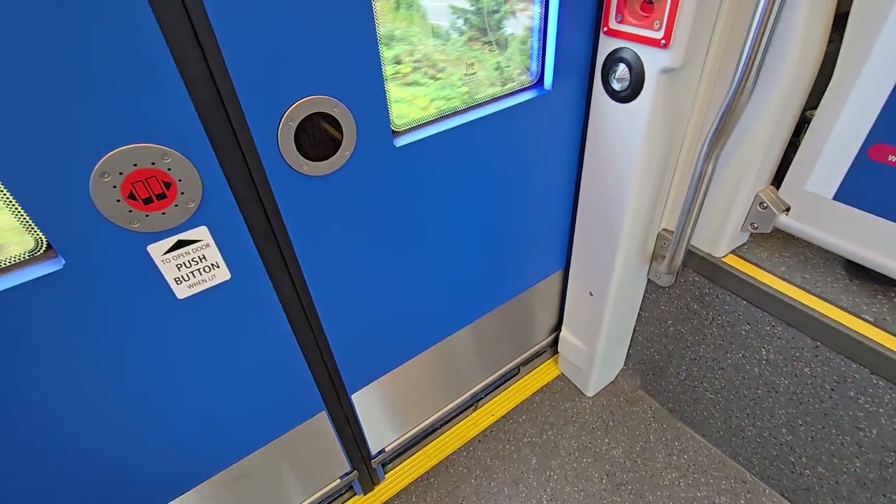 Seattle Link Light Rail: 1 Line From Seatac Airport to Tukwila International Boulevard Station