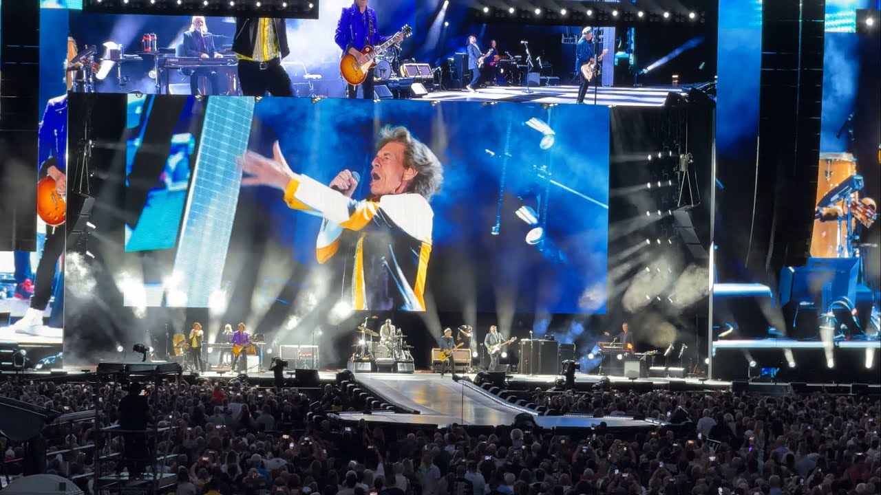 The Rolling Stones - Live: Intro & Start Me Up - Vancouver, BC 7/5/24