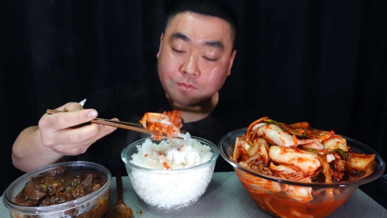 꽃등심소갈비+김치+흰쌀밥 사랑해요    (눈뜨지마자 먹은거 안비밀)