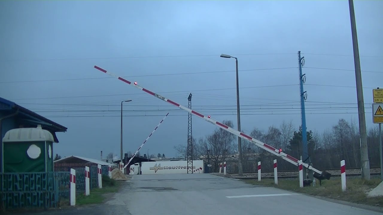 Przejazd kolejowy / Railroad crossing PE/JEGD-5 ZWUS | Sędziszów