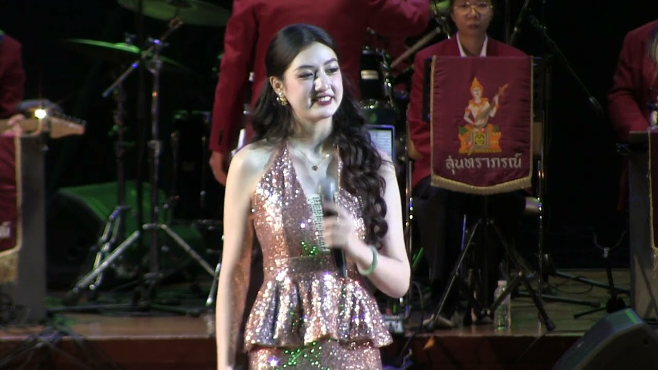 clip13:เพลงแผ่นดินทอง:อลิศ ธนัชศลักษณ์ ฮัตสัน: คอนเสิร์ต “50 ปี ร้อยรักสายใจไทย” (8ก.พ.69)