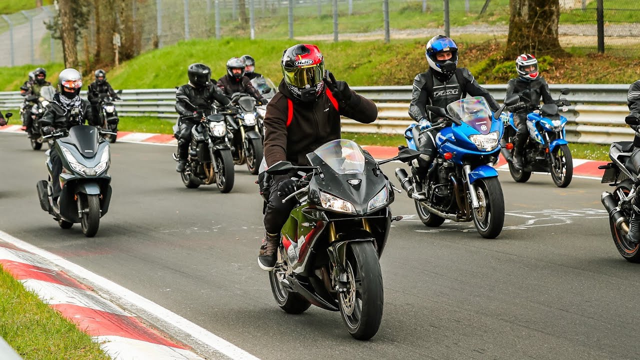 Anlassen Nürburgring 2024 | 45.000 Biker | Impressionen und volle Runde Nordschleifen Korso