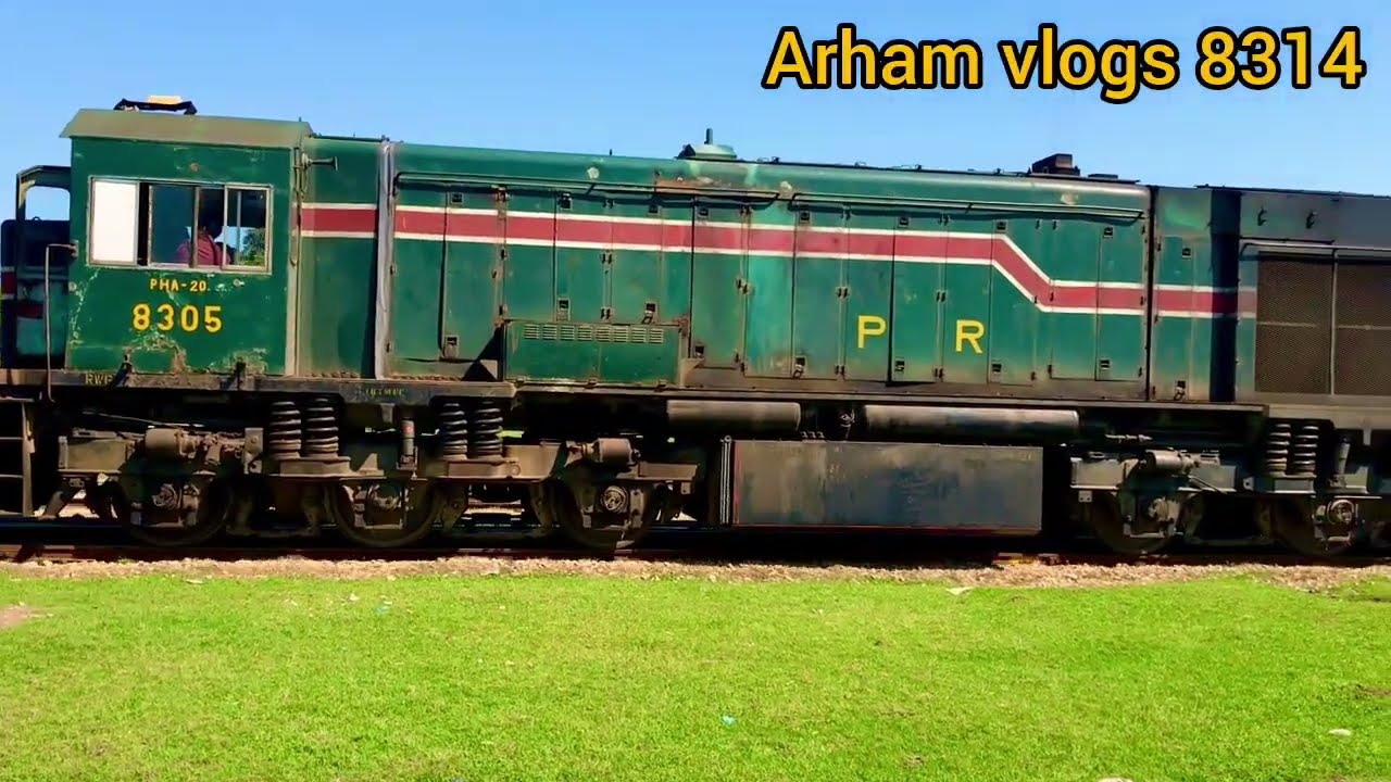 Rail fanning at malakwal railway station Freight train Hazara express Chenab express 