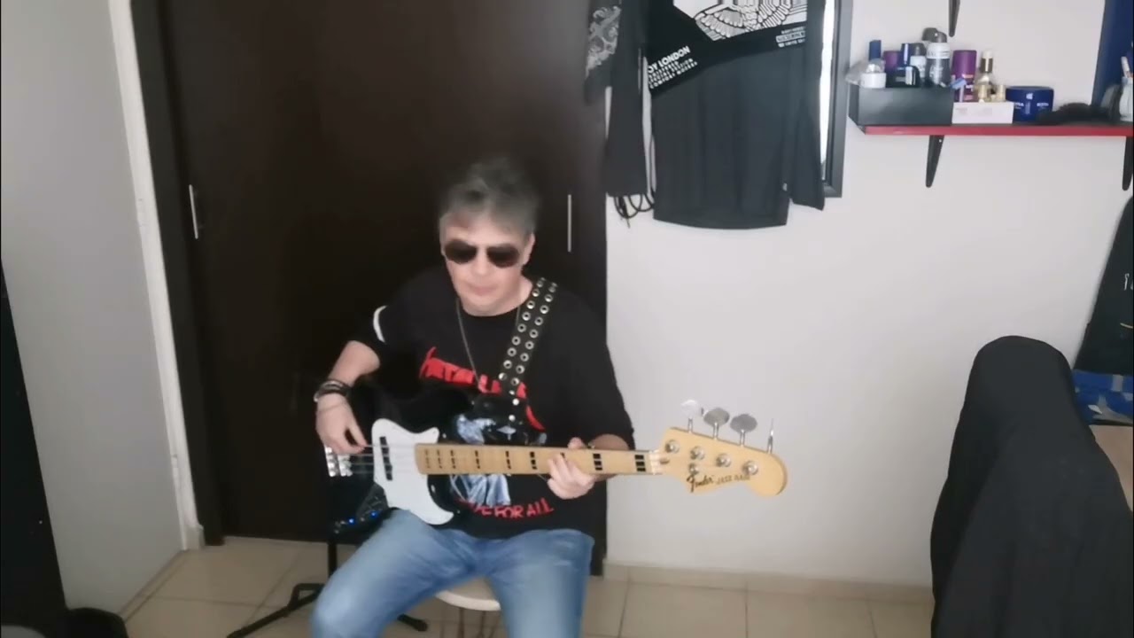Estamos En Acción Bass Cover La Torre