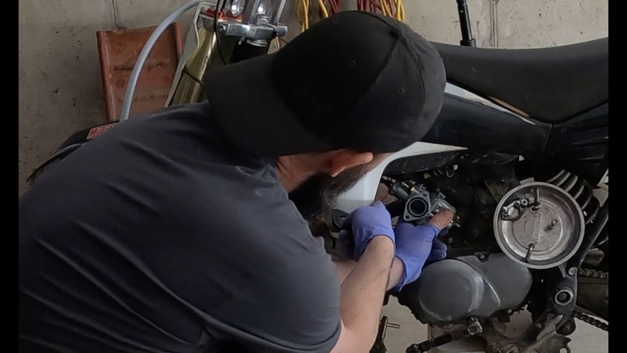Adjusting a Mikuni VM 26 Carburetor