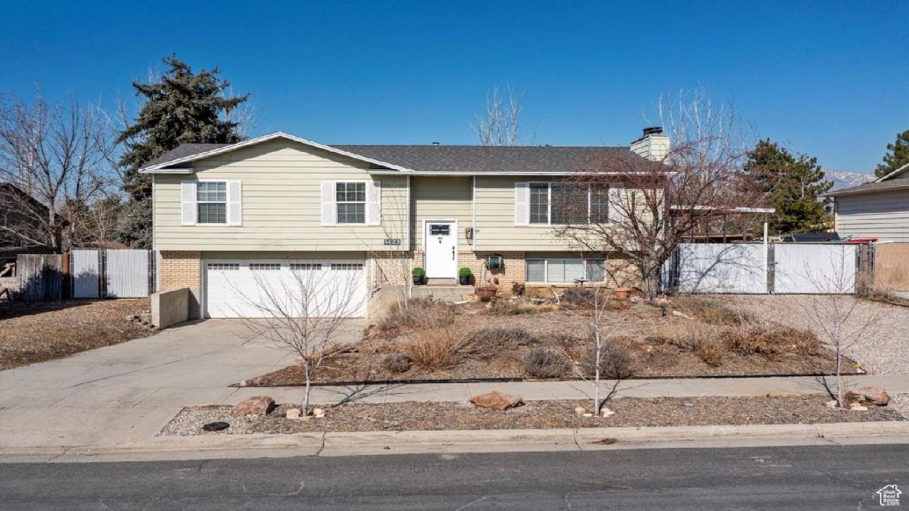 1423 Lexington Dr, Sandy, UT Presented by Trevor Scheffler.