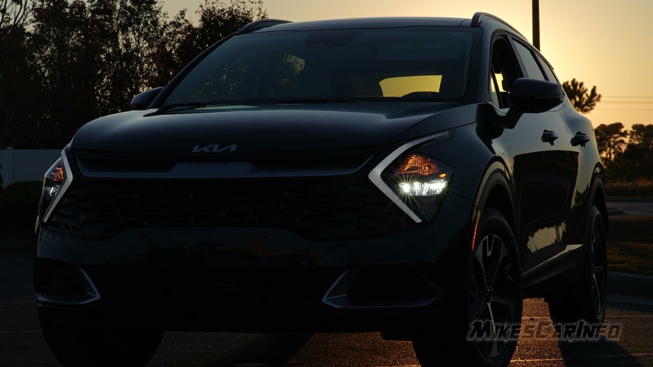 👉 AT NIGHT: 2023 Kia Sportage Hybrid EX AWD - Interior & Exterior Lighting Overview + Night Drive