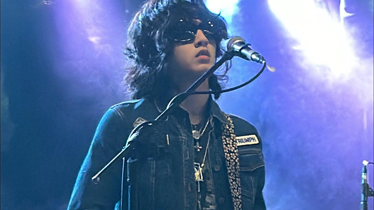 coming close by lory (live at aswang sa maynila) 021426