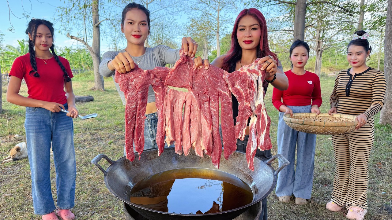 Amazing cooking deep fried beef to make curry recipe