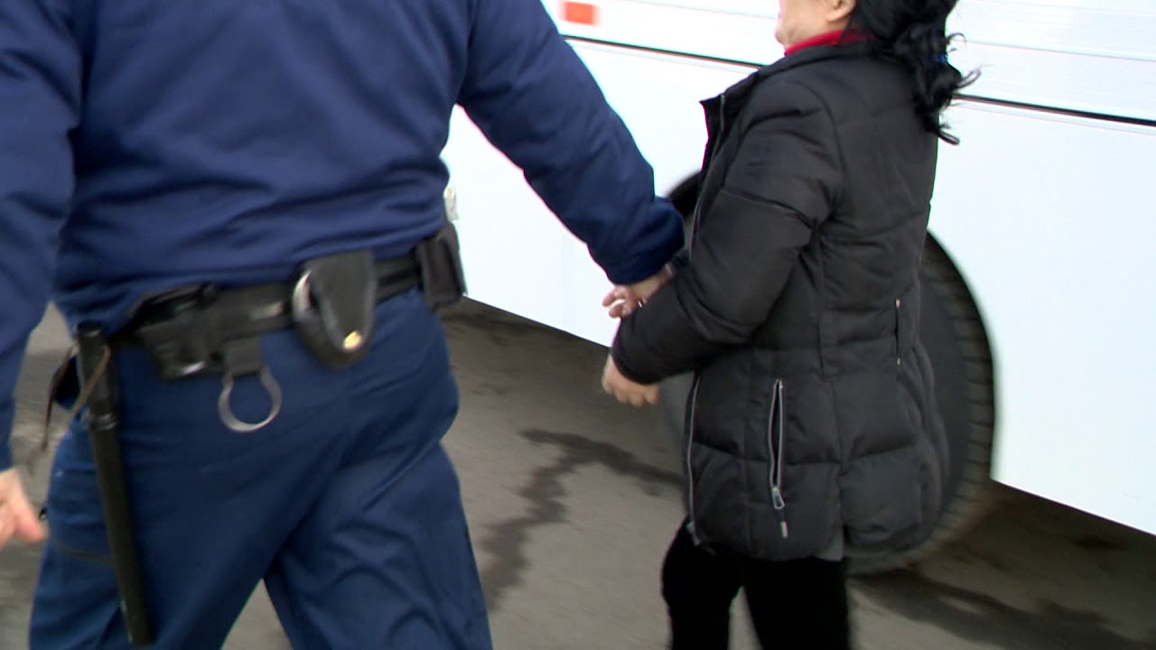 Jutalmat kaptak a migr&aacute;nsokat elfog&oacute; rendőr&ouml;k