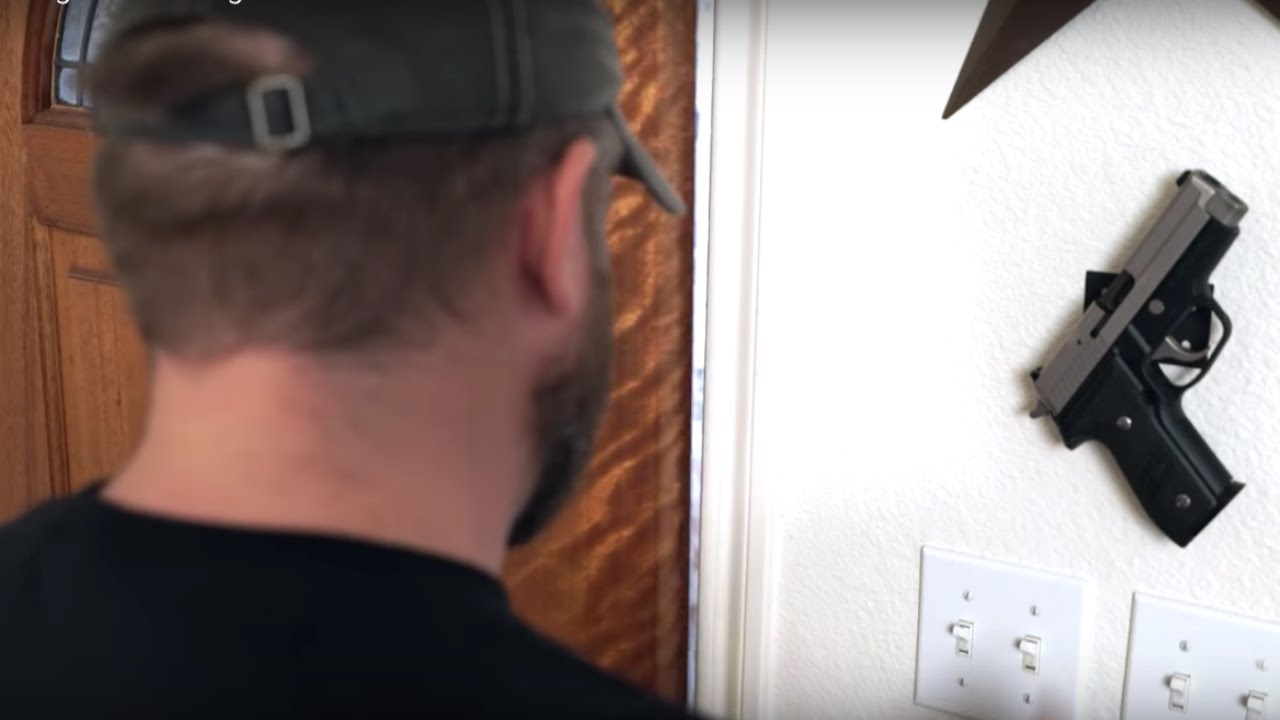 GO-Magnet's Quick Draw Gun Magnet in Action | Gearrific