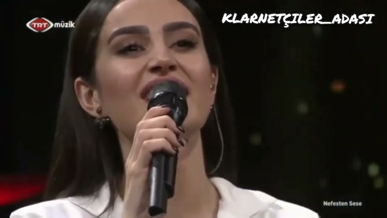 Elif Buse Doğan & Serkan &Ccedil;ağrı - Bah&ccedil;evan