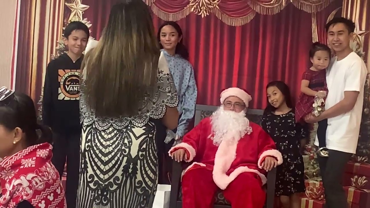 VLOG    FUN AT A  FILIPINO CHRISTMAS  party 2025  OVer75stillflam :)