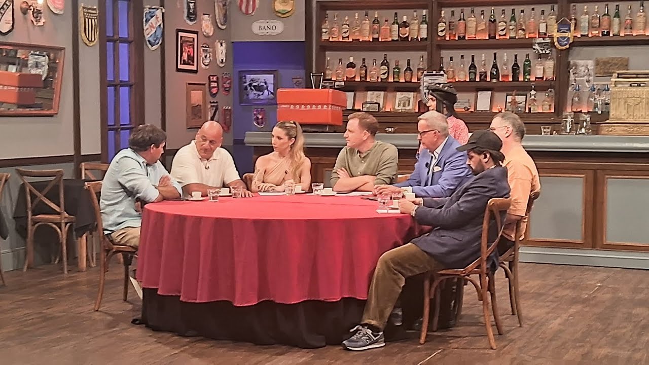 Polémica en el bar.